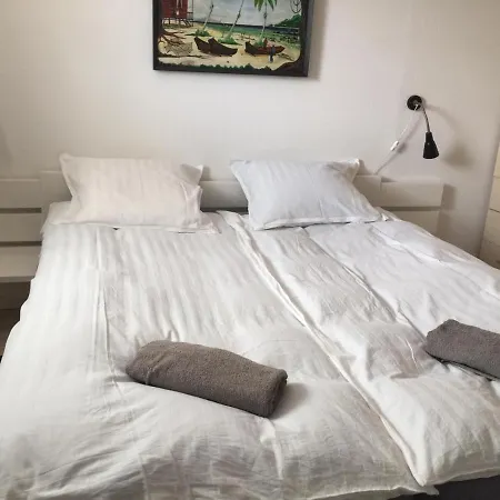 Vaerealse Til Leje Guest house